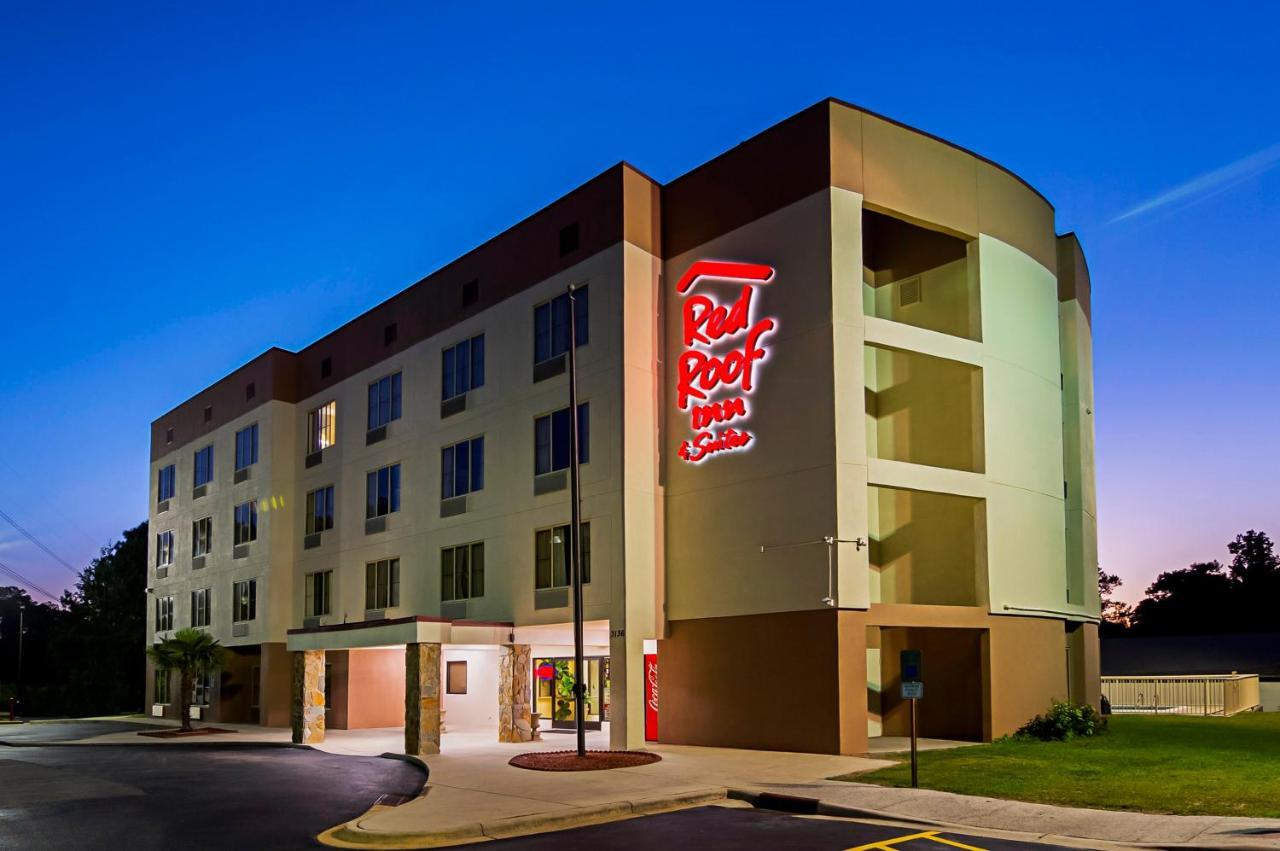 Red Roof Inn & Suites Fayetteville-Fort Bragg Екстер'єр фото